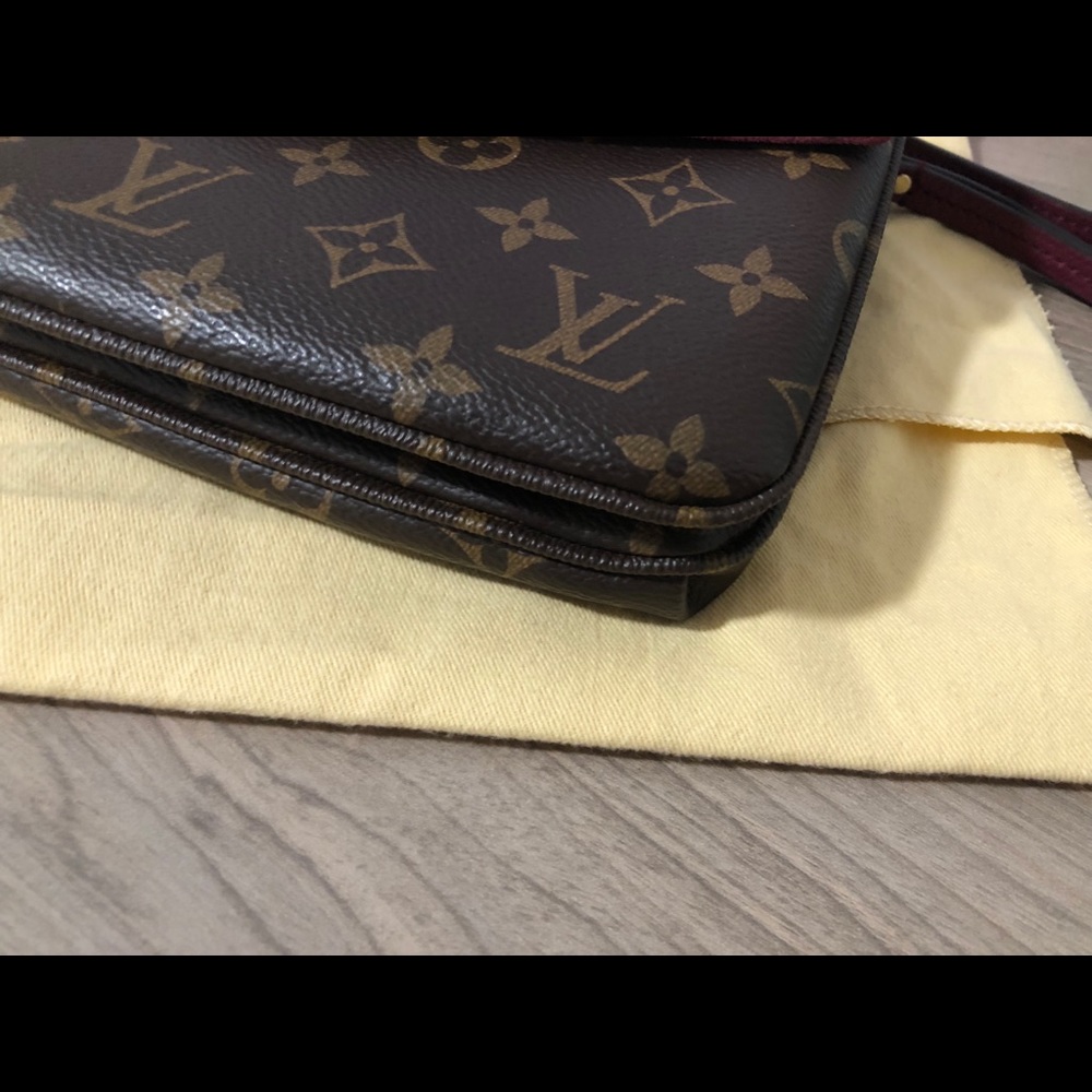 Louis Vuitton Twinset Monogram Aurore Bag - Picture 5 of 9
